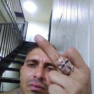 Meet your Posher, Elias